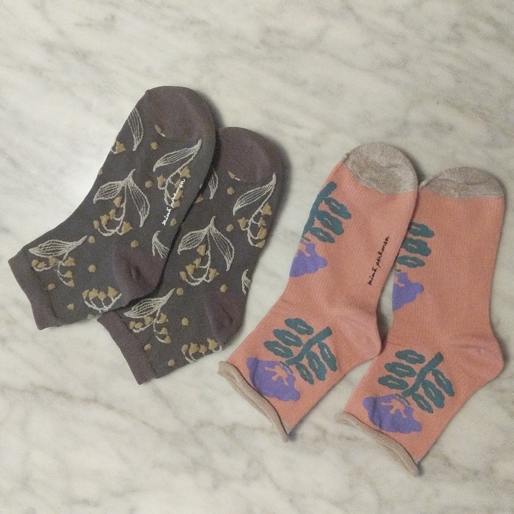 NWOT Japanese Brand Mina Perhonen Floral Socks